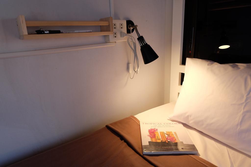 Tiny Hostel Bangkok Zimmer foto